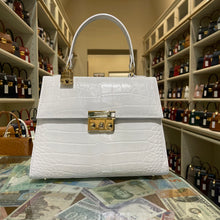 Load image into Gallery viewer, #Roma23 cm. 23 ON BASE