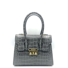Load image into Gallery viewer, #Milano23 cm. 23 ON BASE
